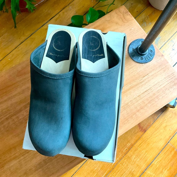 Meet your Posher, Veera T. - Picture 2 of 5